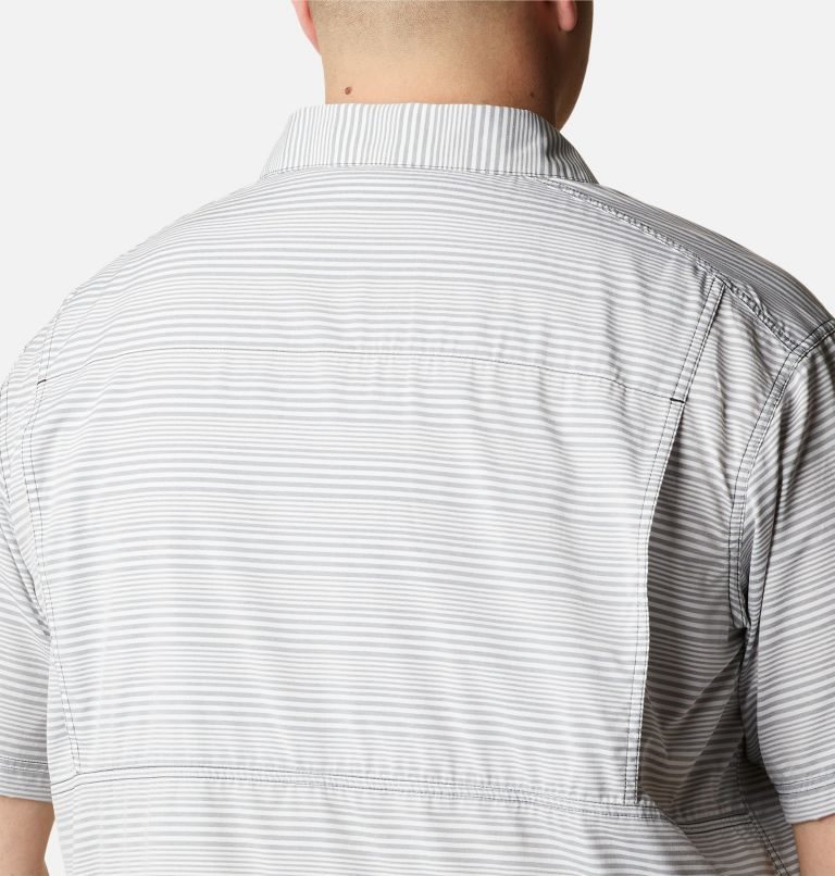 Men's Columbia Twisted Creek III Short Sleeve Shirts Stripe | Plus Size CA-S3085